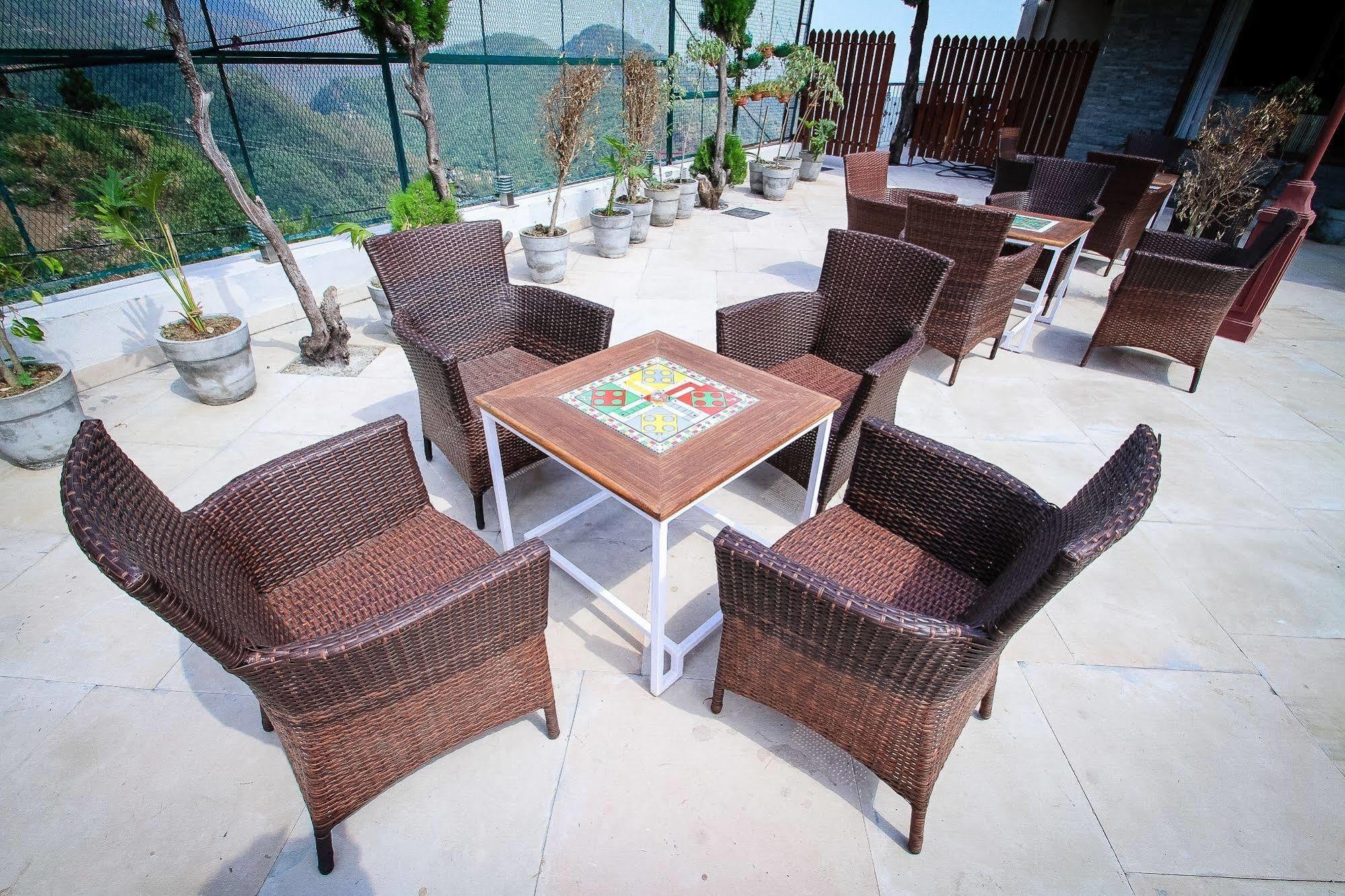 One Earth Royale Boutique Hotel Mussoorie Exterior foto