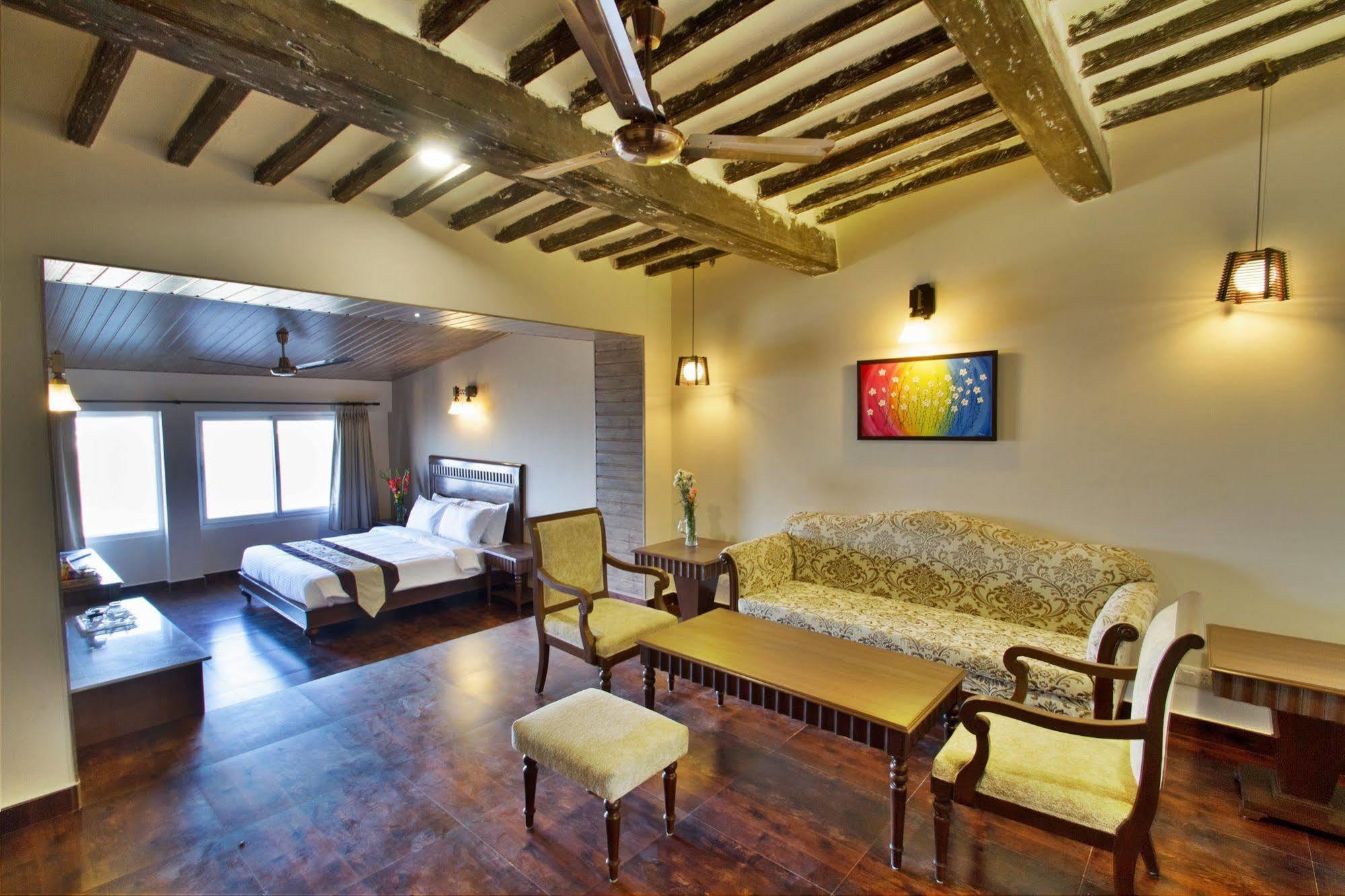 One Earth Royale Boutique Hotel Mussoorie Exterior foto