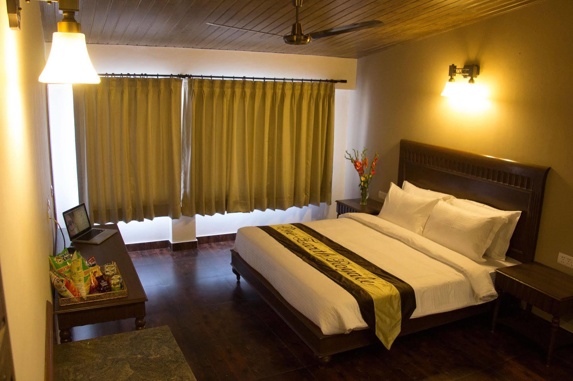 One Earth Royale Boutique Hotel Mussoorie Exterior foto
