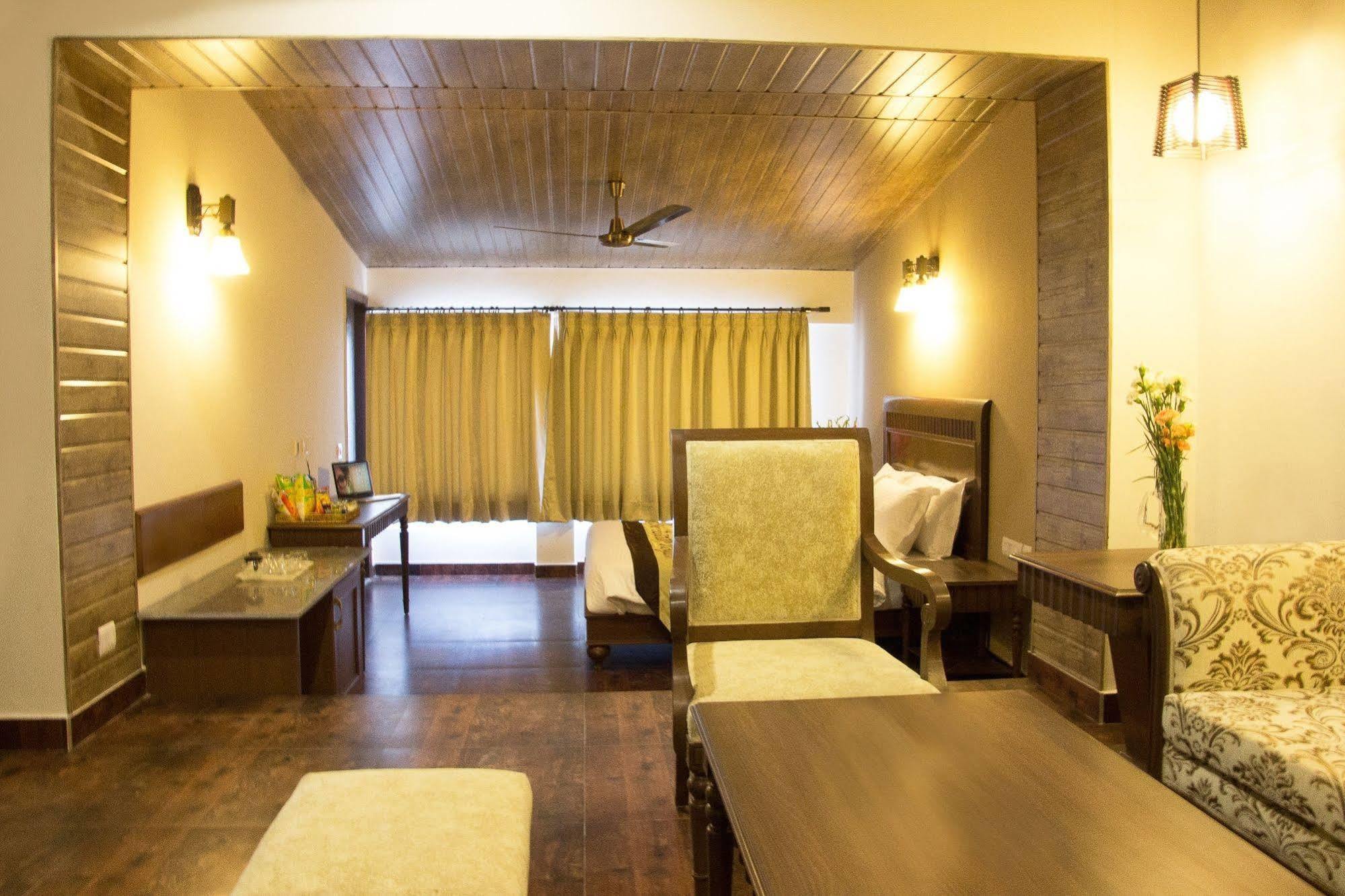 One Earth Royale Boutique Hotel Mussoorie Exterior foto