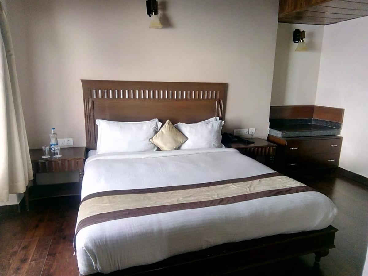 One Earth Royale Boutique Hotel Mussoorie Exterior foto